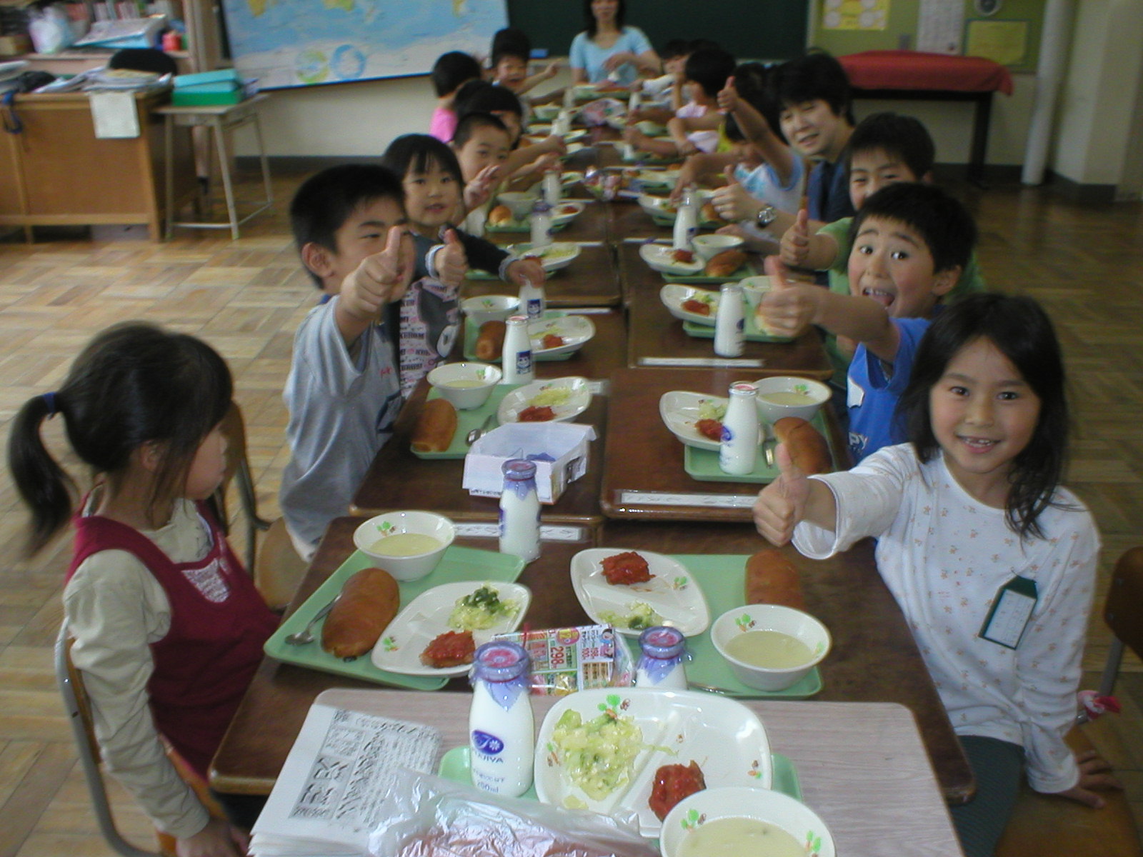 日本の学校給食